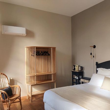 Chambres D'Hotes - Bed And Breakfast Les Palmiers Mèze المظهر الخارجي الصورة