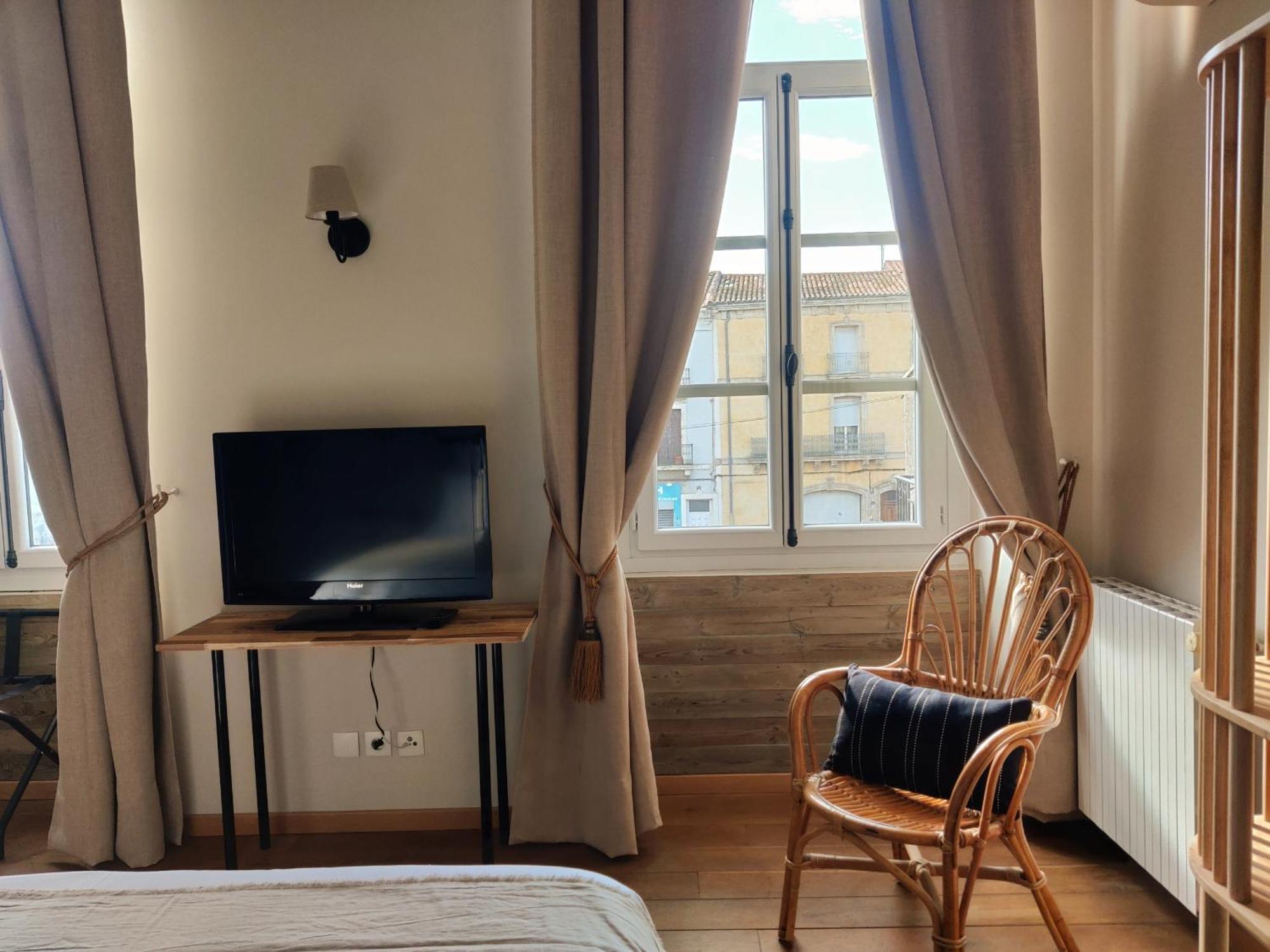 Chambres D'Hotes - Bed And Breakfast Les Palmiers Mèze الغرفة الصورة