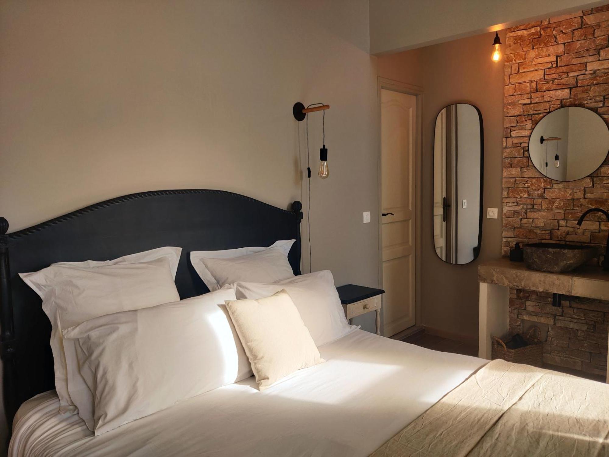 Chambres D'Hotes - Bed And Breakfast Les Palmiers Mèze المظهر الخارجي الصورة